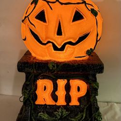 Halloween LED Lighted Heavy Jack O’ Lantern Blow Mold On Tombstone Brand New 