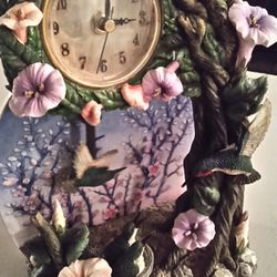 Decorative Hummingbird Clock