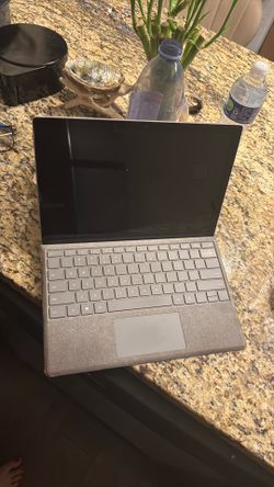 Microsoft surface Pro 2017