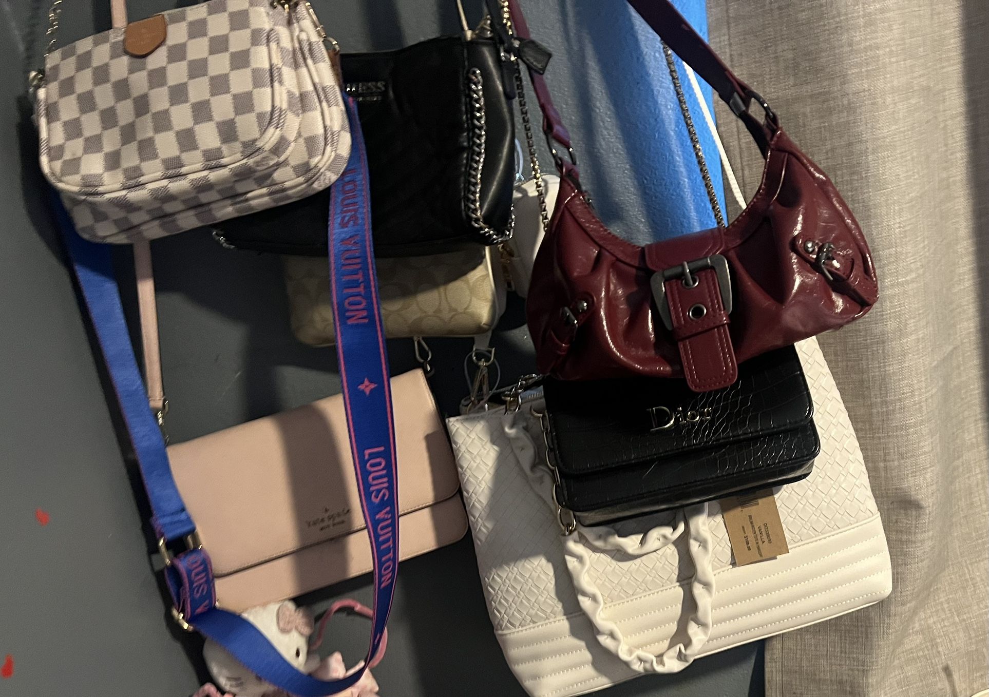 purses bags READ DESCRIPTION