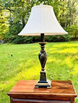 Elegant Table Lamp