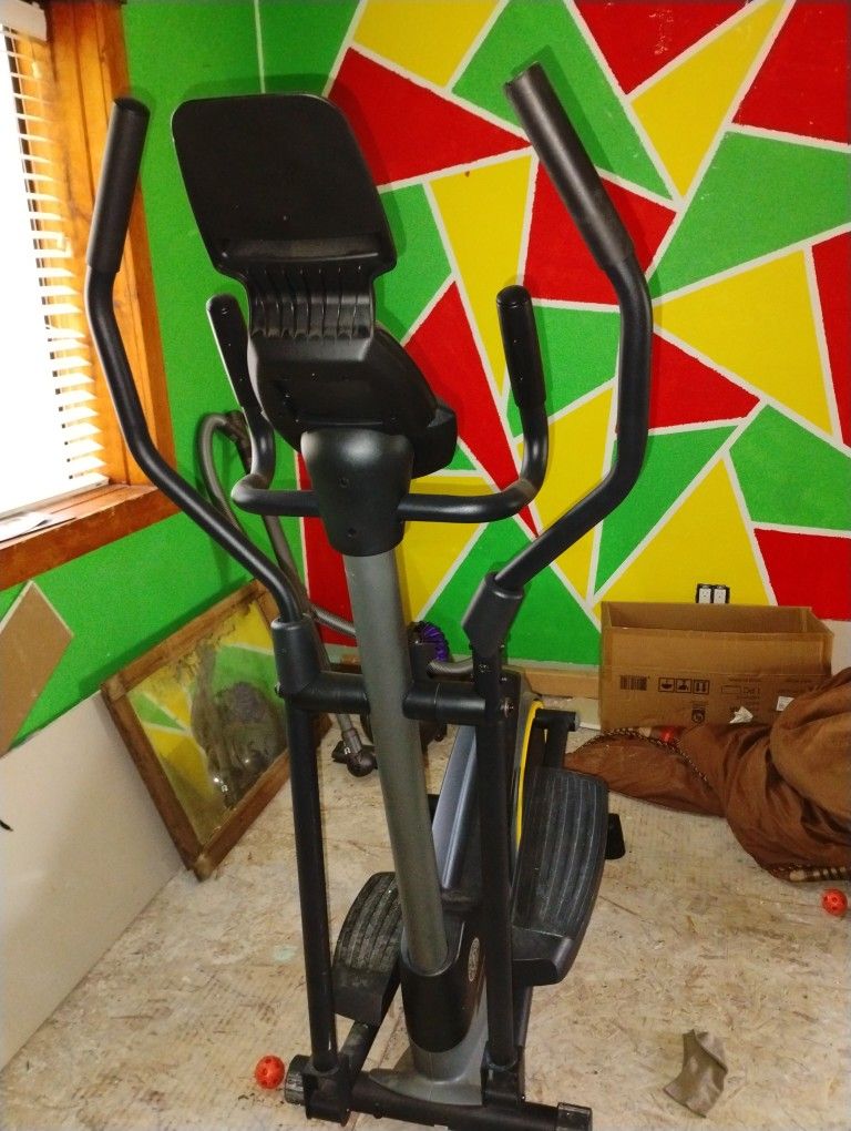 Barely Used (Part-time Cloths Hanger) Elliptical