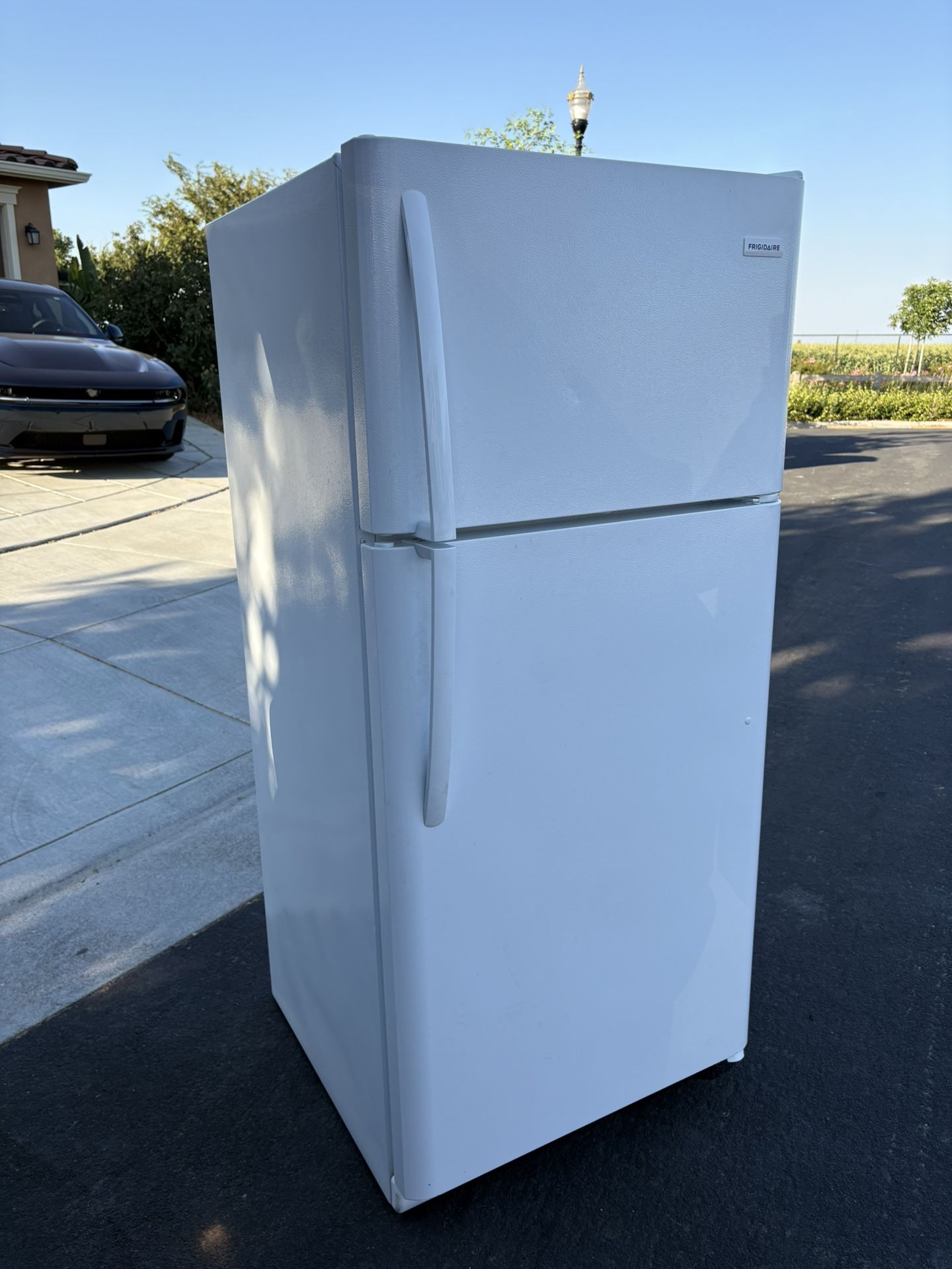 Refrigerator With Great Working Condition
