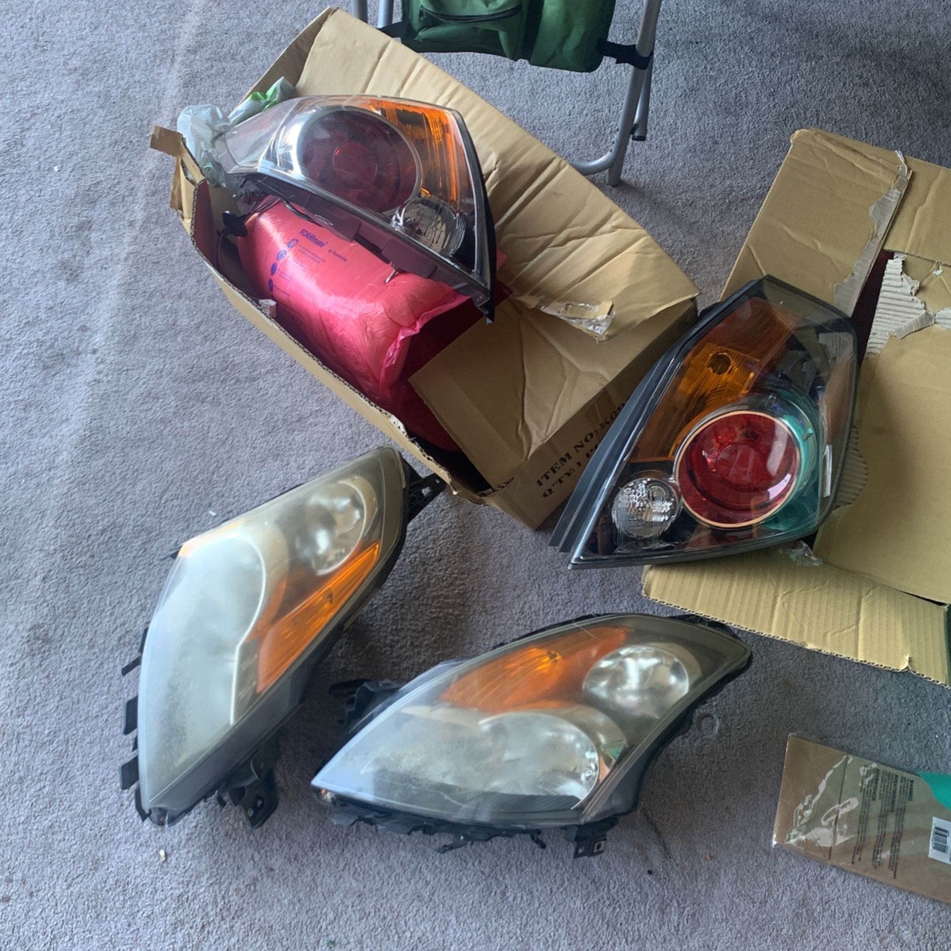 2008 Nissan Altima OEM Headlight And Tailights