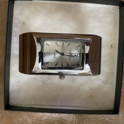 Woman’s Silver Fashion Clip On Bracelet Watch