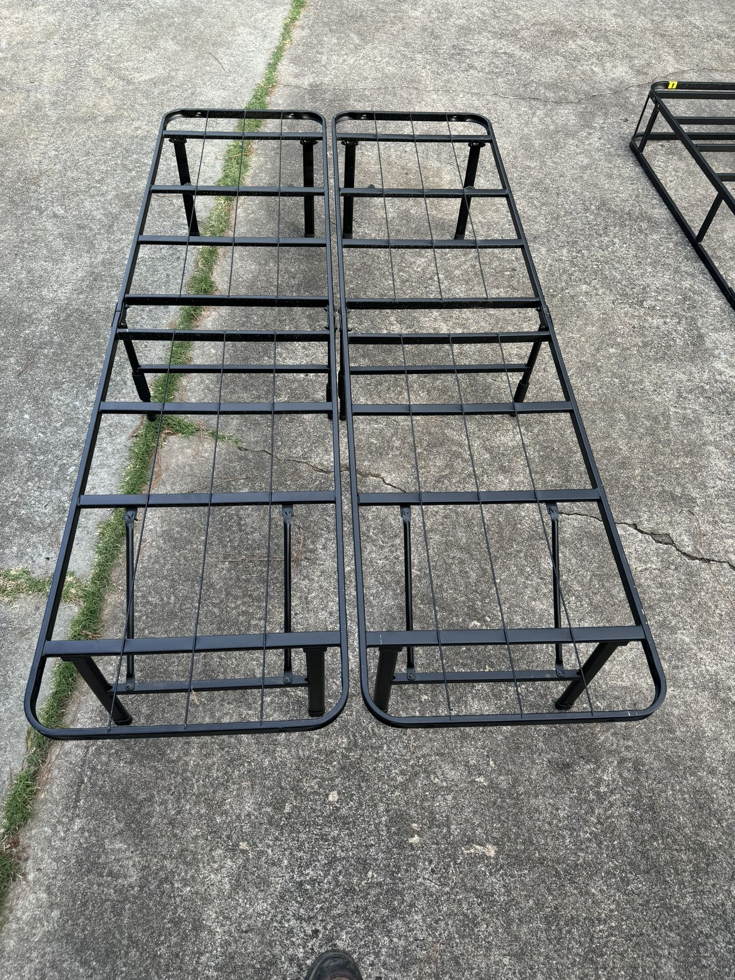 twin bed frame