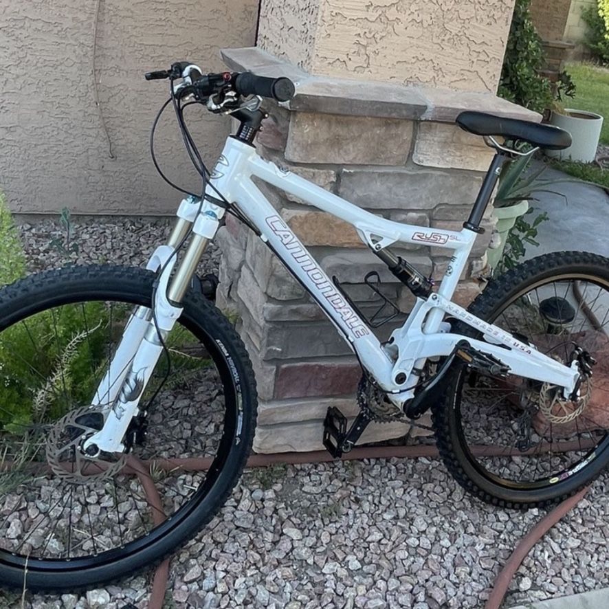 CANNONDALE RUSH SL 26 INCH FULL SUSPENSION MOUNTAIN BIKE for Sale
