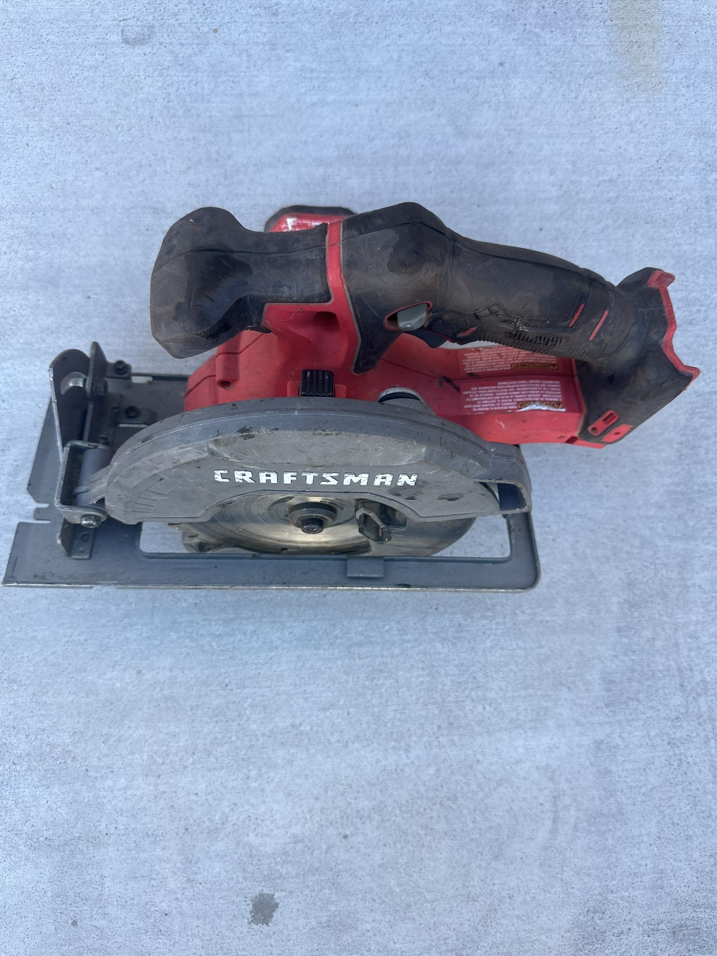 Craftsman CMCS500 V20 20 volt Max 1/2 in Cordless Compact