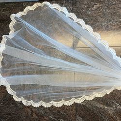 Wedding Formal wear: Vintage Bride Veil 