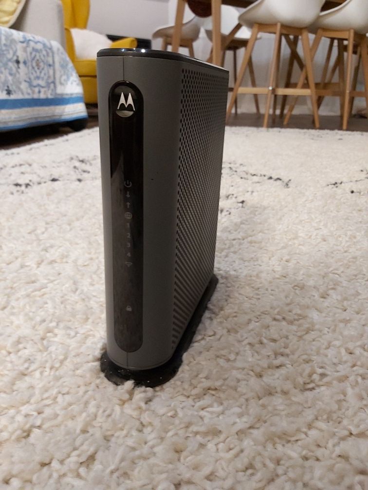 Motorola MG7315 cable router modem N450 Plus