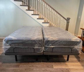 DreamCloud Luxe Hybrid Split King Mattresses with Comfort Luxe Adjustable Bases
