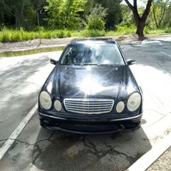 Mercedes Benz E500 AMG 