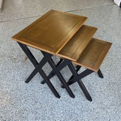 Solid Wood Nesting Tables – Set of 3