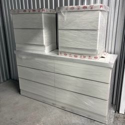 Dresser And 2 Nightstands - Cómoda Y 2 Mesitas De Noche 