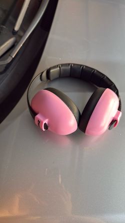 Baby noise canceling ear muffs