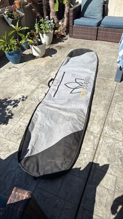 Surfboard bag