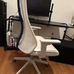 Adjustable Chair and desk 
