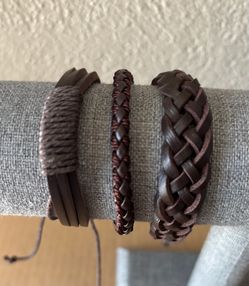 Bracelet Leather Set of 3 .. Thornton area
