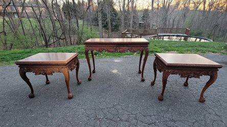 Serving Table With Two End Tables 