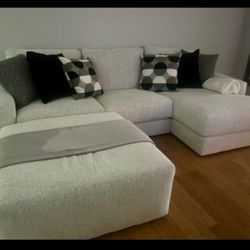 Sectional Couch With Ottoman & Pillows 