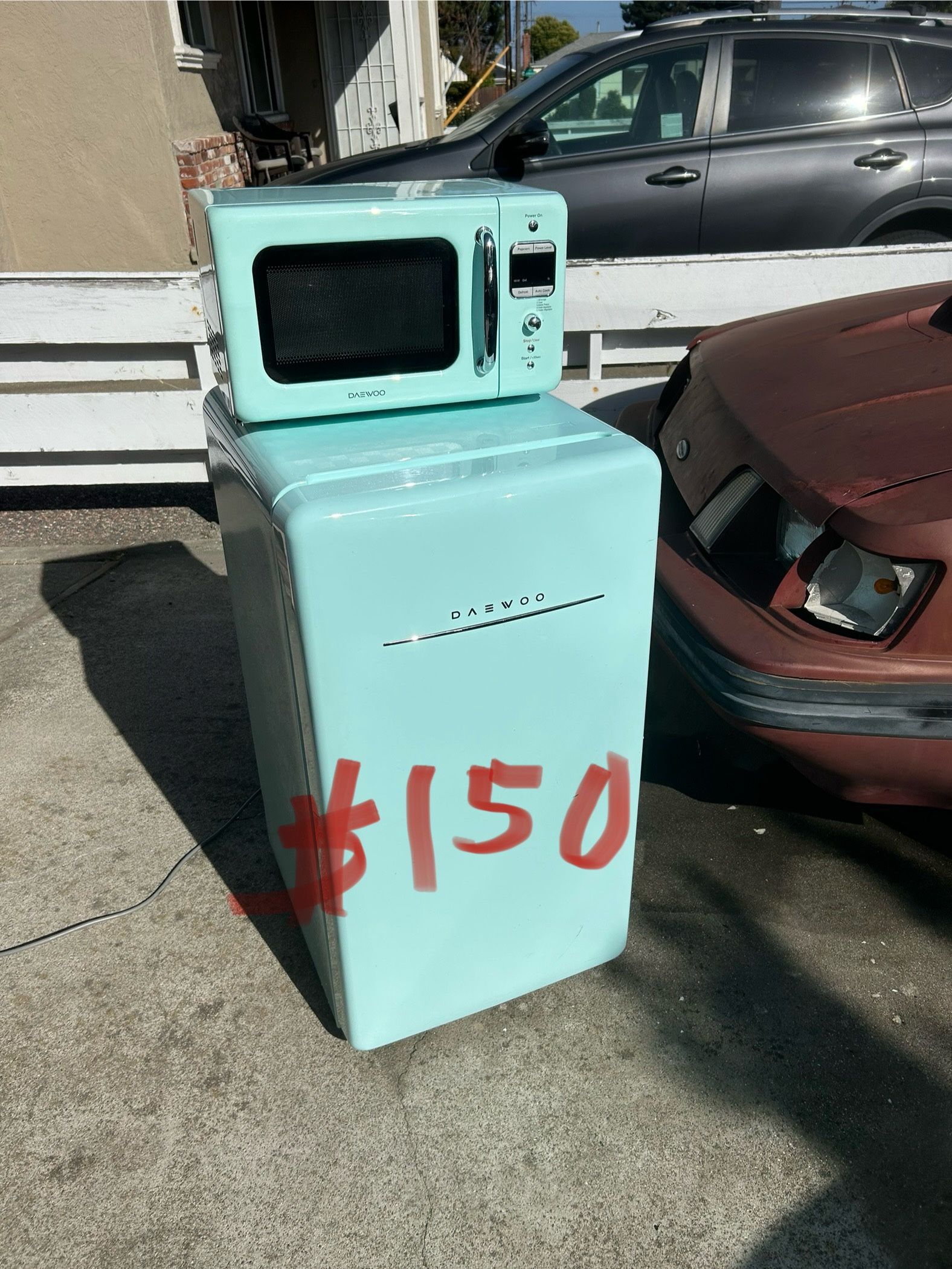 Refrigerator (mini) With microwave