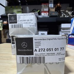 Mercedes Benz Camshaft Adjuster Magnet A2720510177