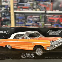 Redcat Chevrolet Impala 1964 Fully Functional Hopping Lowrider.