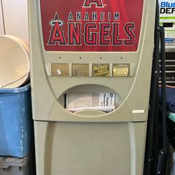 Skybox Beverage Can Or Bottle Dispenser 