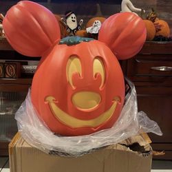Large NWT Disney Mickey Mouse Light Up Pumpkin Jack-O-Lantern Blow Mold *PRICE FIRM*