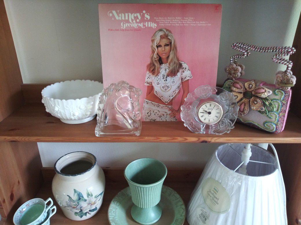 $5up MID CENTURY to NEW: Sinatra Vinyl Horse Decor Throw Clock Handbag Flowers MILK GLASS Bowl Lamp Fransican Frankoma Plates Platter Vase AND MORE⬇