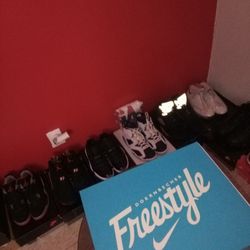 Lookin For A Size Swap This Ones Are 9.5 Y Look For A Size 9 Or 8.5 Ds If I Have To Add Cash For The Trade I Do 