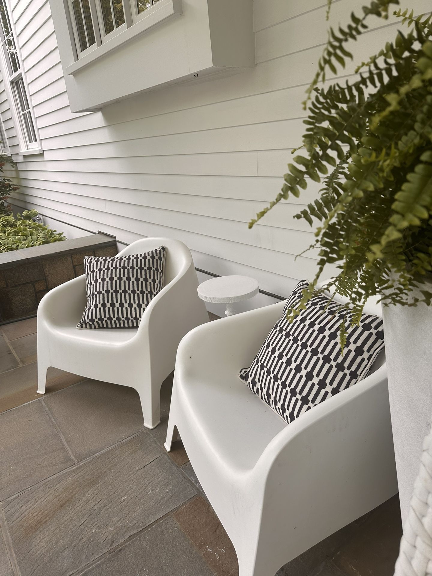 Outdoor Lounge Chairs