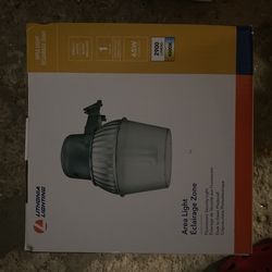 Selling Brand New Area Light