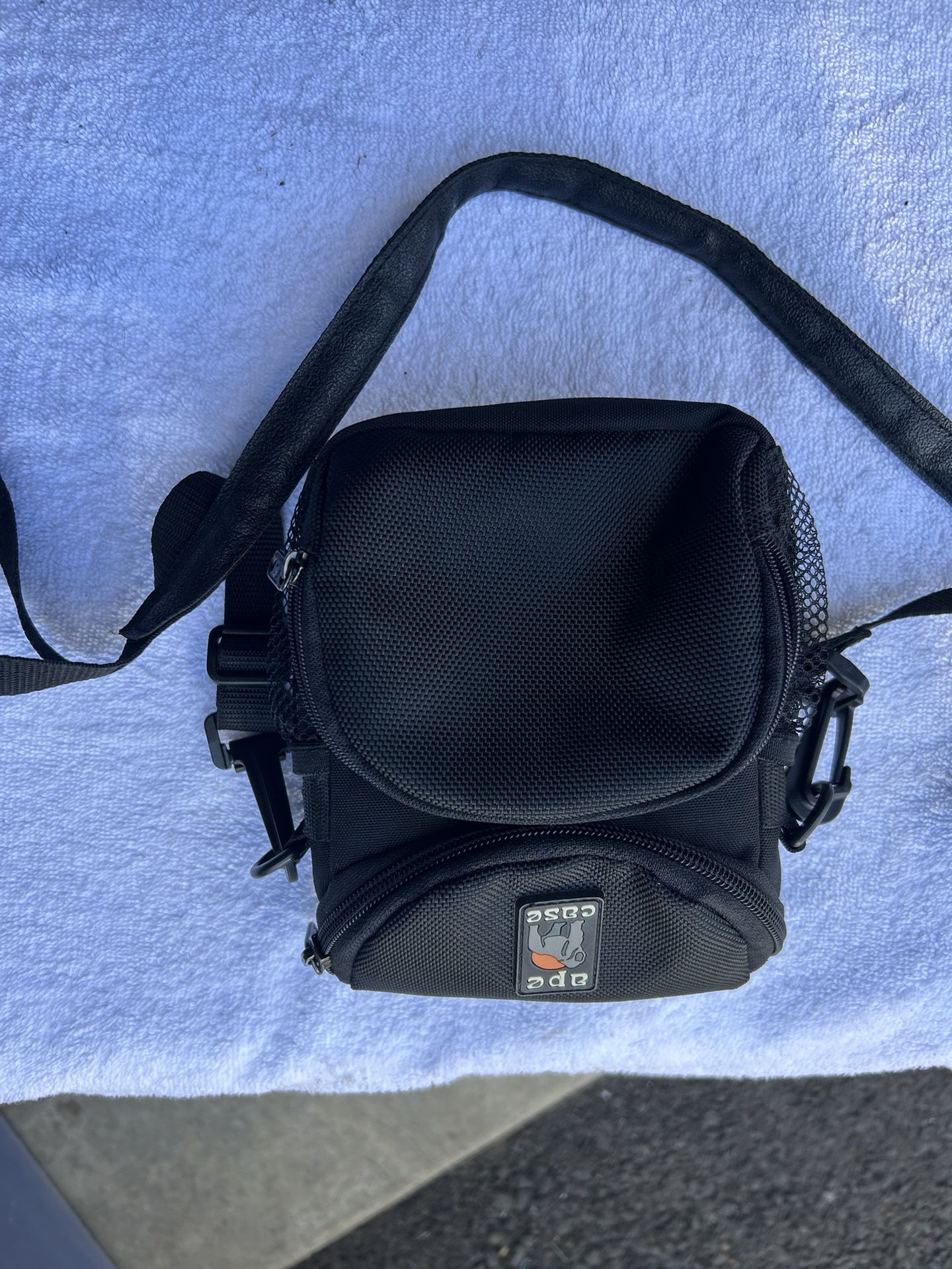 SMALL POINT & SHOOT/MIRRORLESS CAMERA CASE