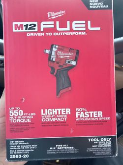 Milwaukee M12 FUEL 1/2" Stubby Impact Wrench
