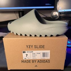 Yeezy Slide Salt Size 7