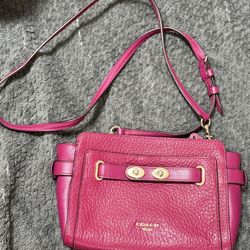 Coach Pink Leather Crossbody Bag – Gold Hardware – Excellent Condition