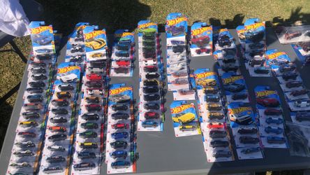 Hot Wheels 2 Bucks