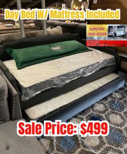 Twin/Twin daybed with mattresses
