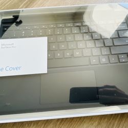 Brand New Microsoft Surface Pro Type Cover (Keyboard)