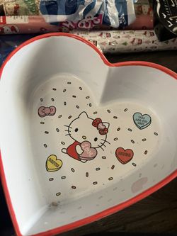 Hello Kitty Baking Dish