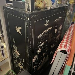 Beautiful China Cabinet 
