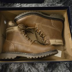 Mens Dockers Boots. Brand New Size 9.5