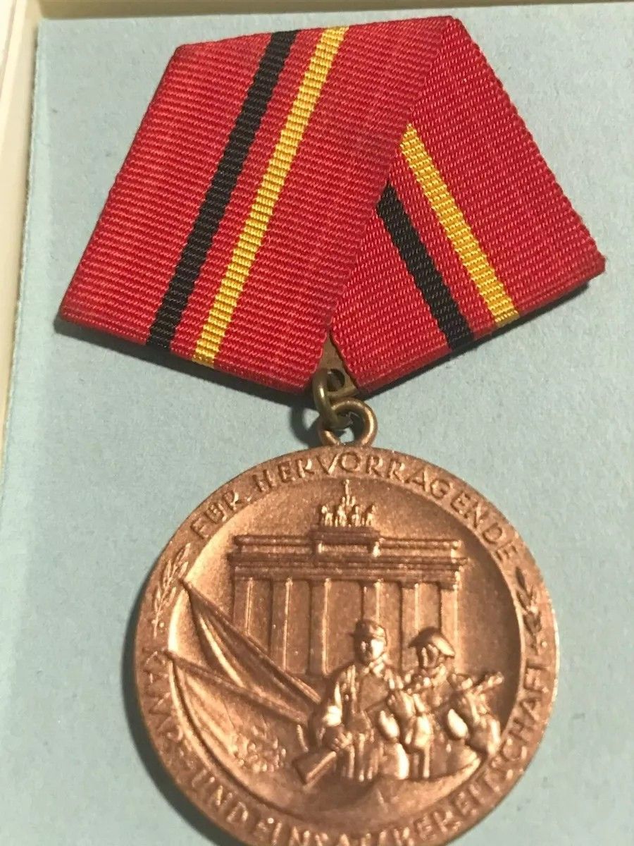 CO springs German WWII Bronze Medal For Combat Groups Of Working Class 