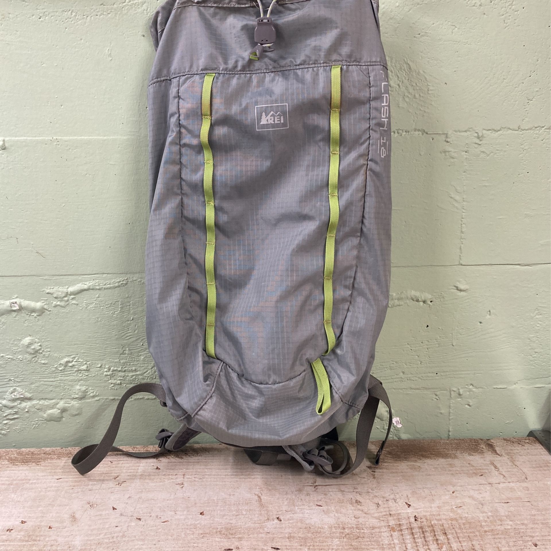 REI Flash 18 Backpack