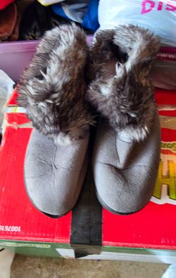 Gray fury boots womens