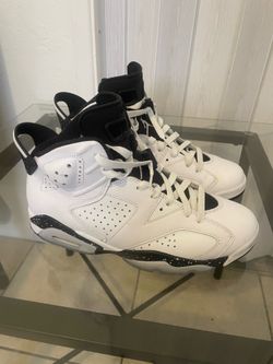 White and Black Jordan 6 Size 8.5