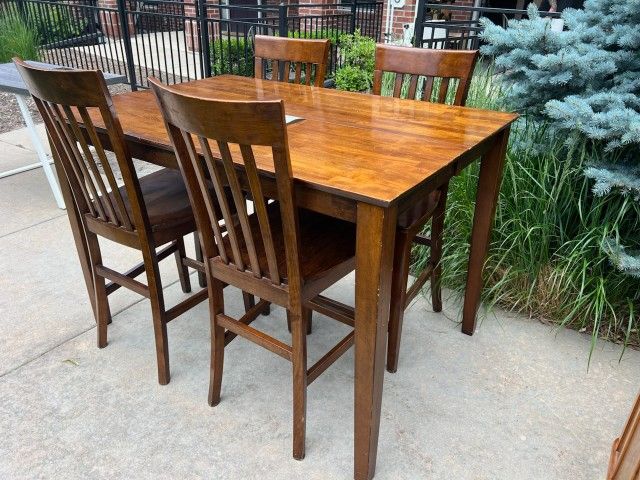 OAK EXPRESS (5-Pc) Rectangular Walnut Dining Table Set (w/ built-in expandable leaf).