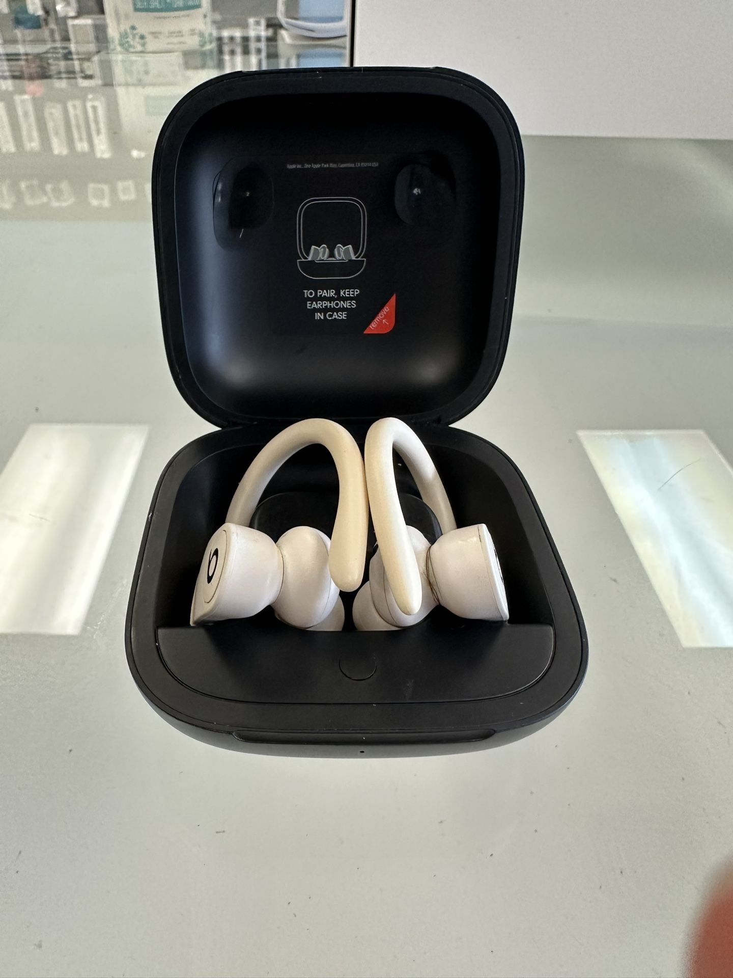 Power Beats Pro Beige