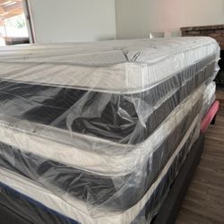 Full Size Pillow Top Mattress 